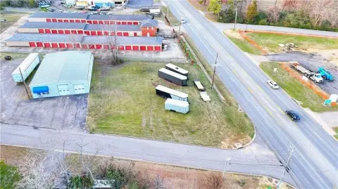 Commercial Lot in Growing Area