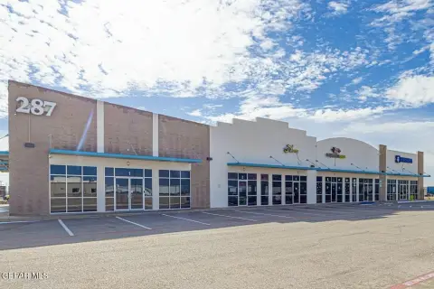 Retail Space in Shopping Center