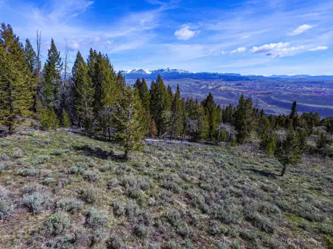 Residential Land with Mountain Views