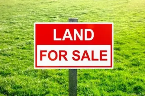 Vacant Land Near Amenities