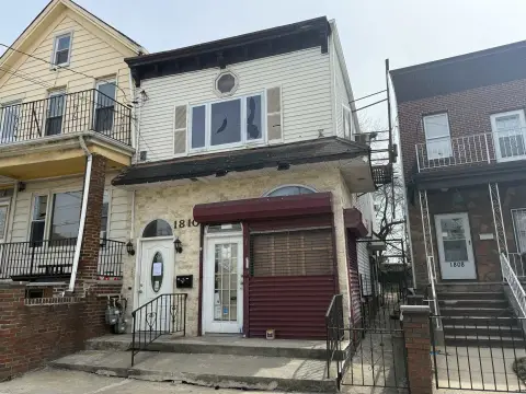 Mixed-Use Property in Greenville, NJ