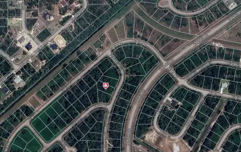 Oversized Buildable Lot in North Port