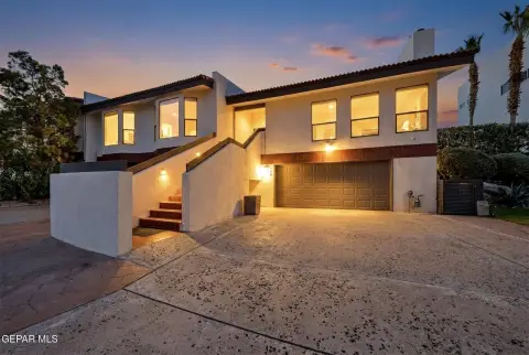 Mountainside Home with Versatile Garage