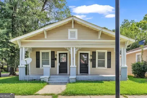 Duplex with Two 1BR Units