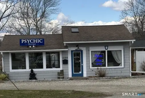 Charming Building in Old Saybrook