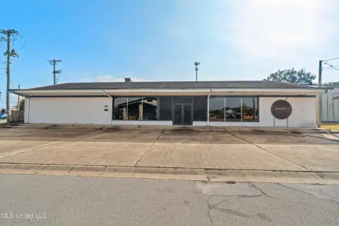 Moss Point Commercial Opportunity