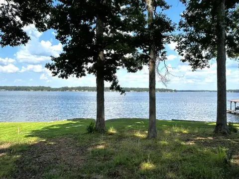 Waterfront Dockable Lot
