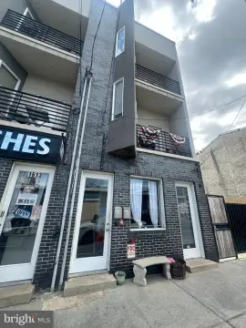 Retail Space on Frankford Avenue