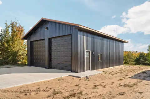 Land with Pole Barn