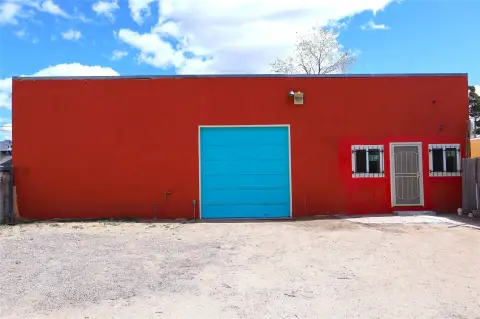 Flex Building with Attached Garage