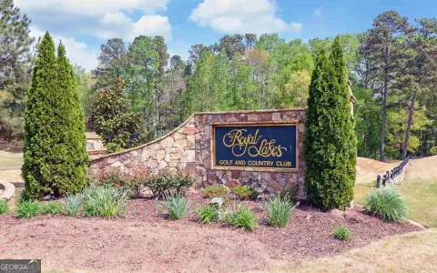 Golf Course Lot in Flowery Branch