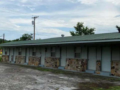 5-Unit Motel and Residence
