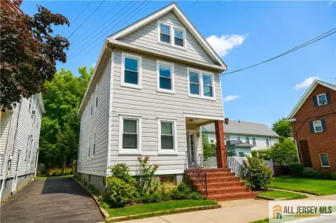 Renovated Multifamily Home, New Brunswick