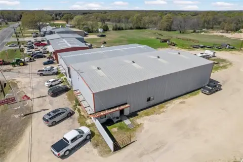 Paris, TX Industrial Property