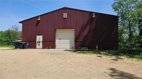 Heated Pole Building on Wooded Acres