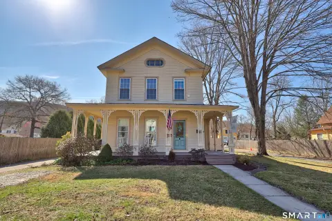Victorian Multifamily Home in Thomaston