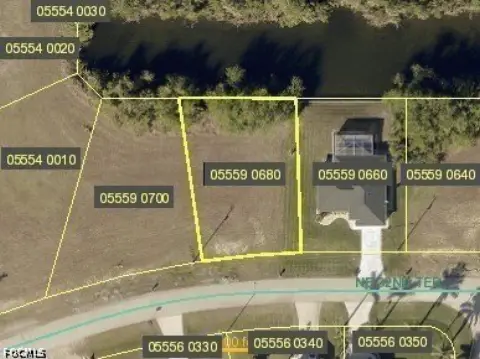 Cape Coral Freshwater Canal Land