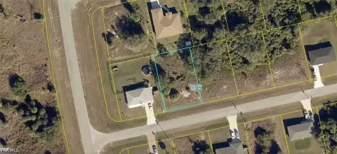 Residential Lot in Growing Labelle