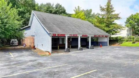 Retail Office Space with Parking