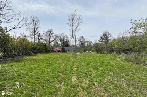 Commercial Land on Center Road