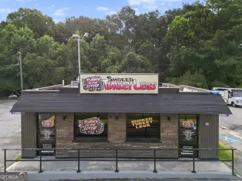 Freestanding Restaurant with Highway Frontage