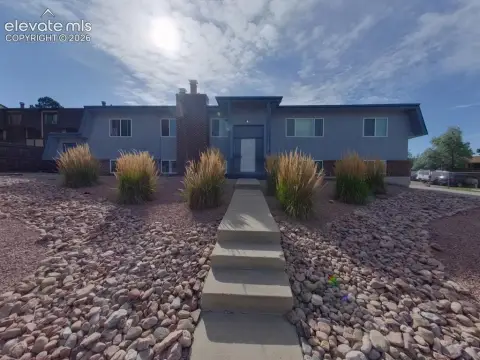 Renovated Four-Plex with Patios