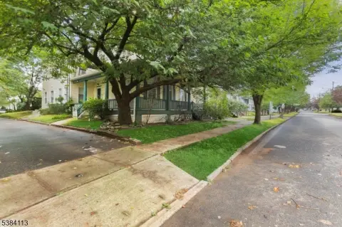 Renovated Three-Family Home in Rahway