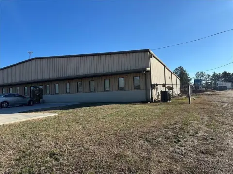 Warehouse and Office Facility