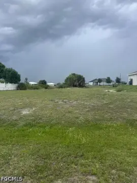 Oversized Lot in Cape Coral
