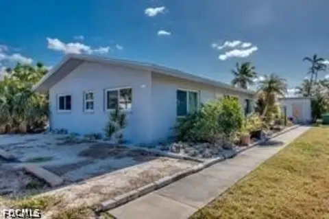 Cape Coral Duplex with Water View
