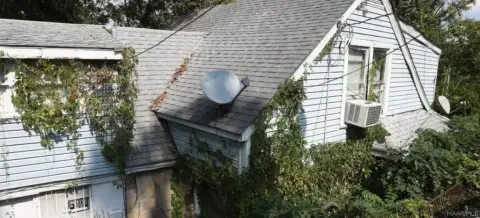 Triplex Property with Driveway