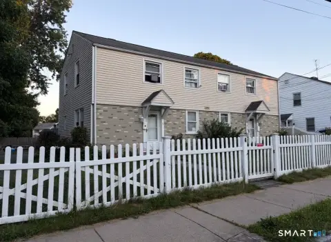 Duplex with Private Backyard