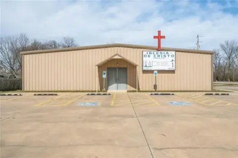 Fort Smith Commercial Space