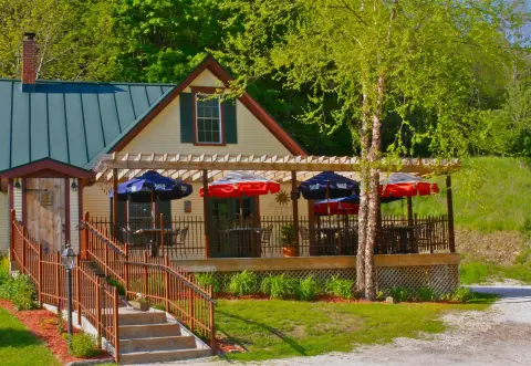 Renovated Mixed-Use Property with Guest Rooms