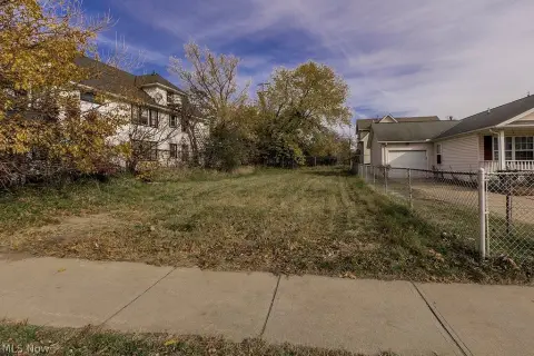 Cleveland Commercial Land