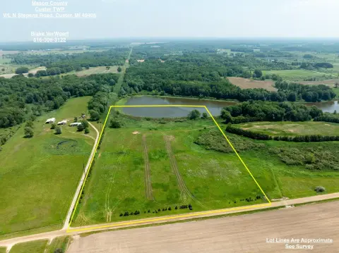 Waterfront Acres on Private Lake