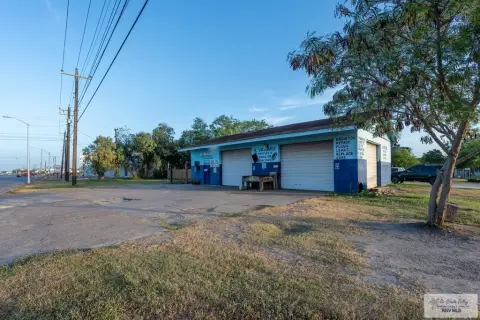 Muffler Shop Auto Repair Property