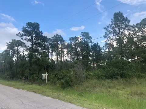Residential Lot in Lehigh Acres