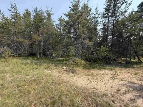 Platted Waterfront-Adjacent Land Block