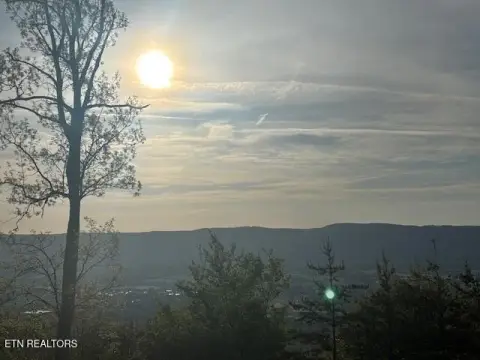 Pikeville, TN Land with Views