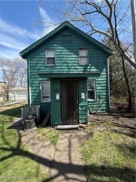Three Homes, One Parcel