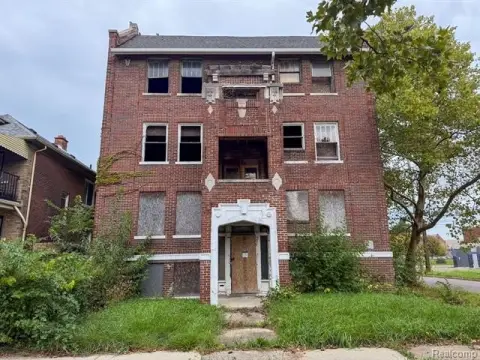 13-Unit Apartment Building