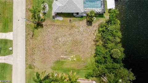 Waterfront Lot, Gulf Access