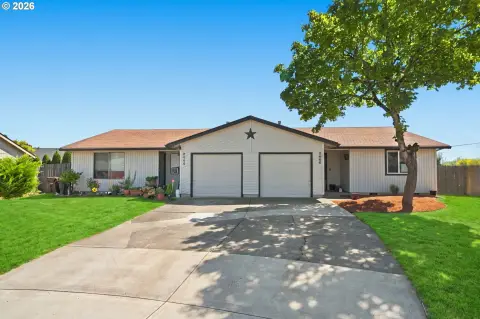 Single-Level Duplex with Garages