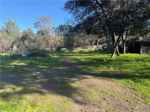 Residential Lot in Clearlake, CA