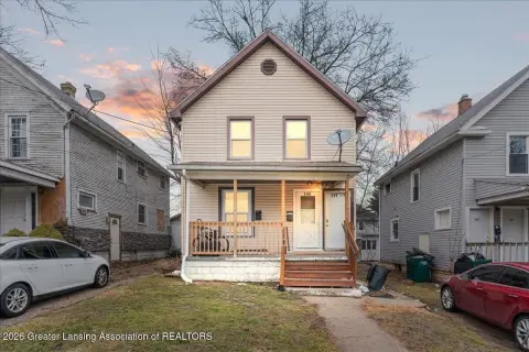 Lansing Duplex: Income Potential