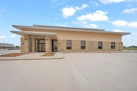 Flex Industrial Space with Office Buildout