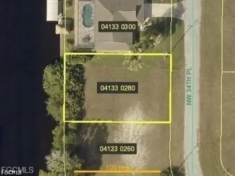 Waterfront Lot in Cape Coral