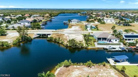 Gulf Access Waterfront Land