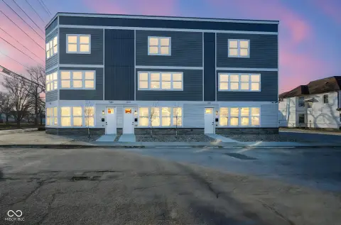 New-Construction Townhome Triplex